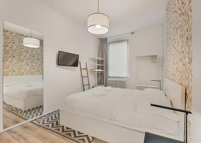 5terre-vicino Stazione ゲストハウス 3*