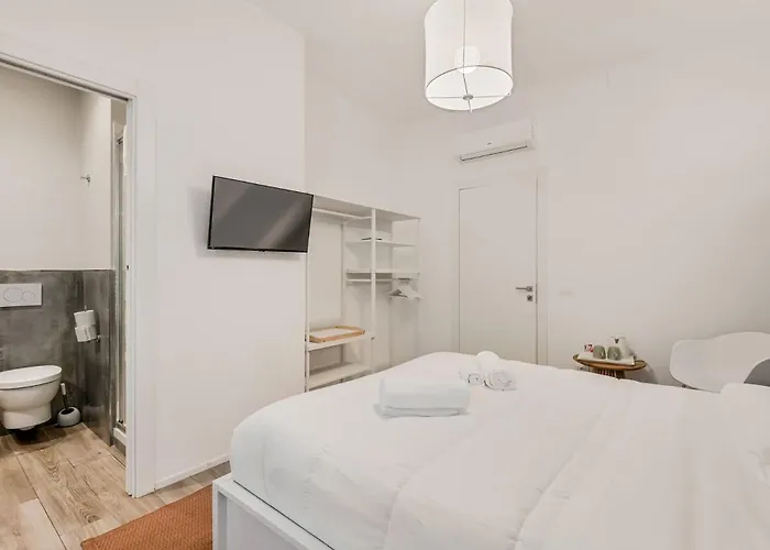 5terre-vicino Stazione ゲストハウス 3*